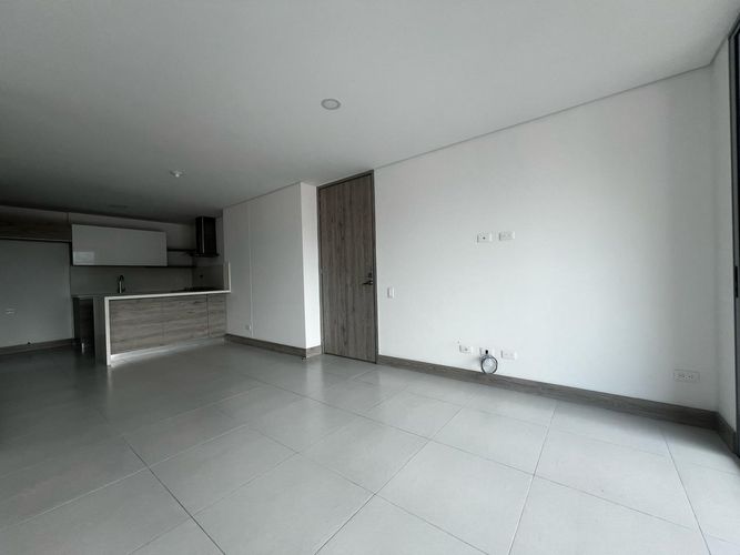 Apartamento de 3 alcobas en arriendo en Montessori, Envigado, 97 m² · foto 3 de 17