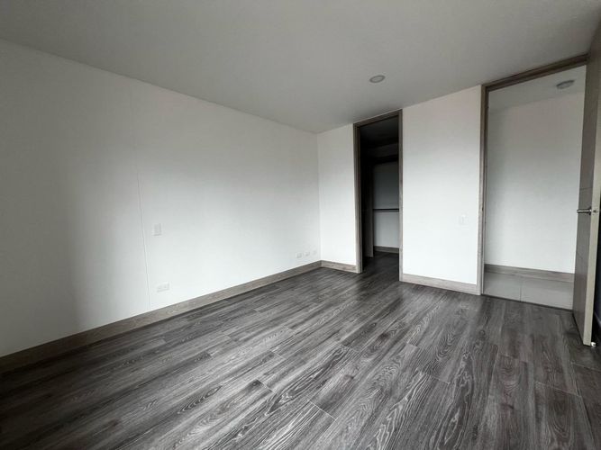 Apartamento de 3 alcobas en arriendo en Montessori, Envigado, 97 m² · foto 8 de 17
