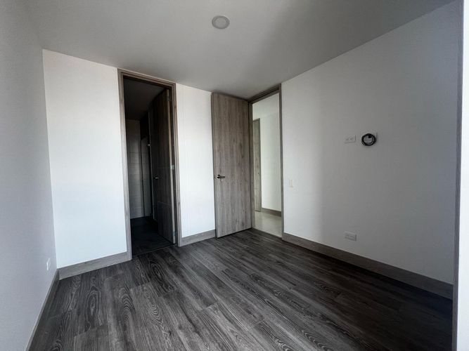 Apartamento de 3 alcobas en arriendo en Montessori, Envigado, 97 m² · foto 12 de 17