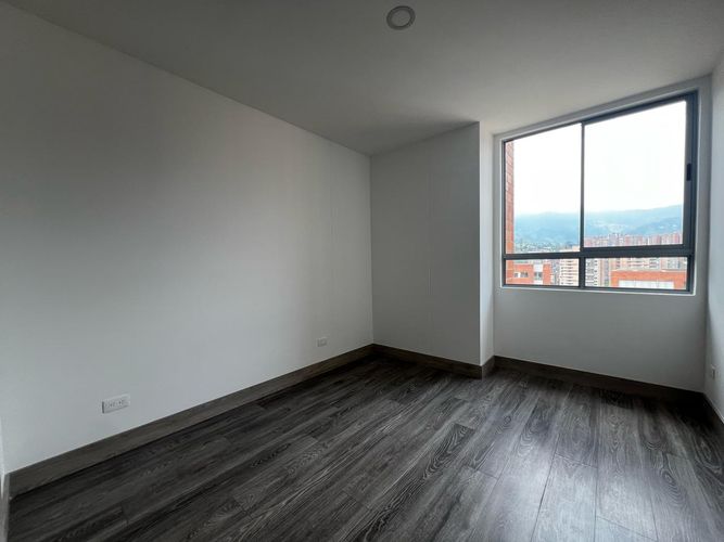 Apartamento de 3 alcobas en arriendo en Montessori, Envigado, 97 m² · foto 13 de 17