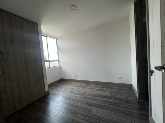 Apartamento de 3 alcobas en arriendo en Montessori, Envigado, 97 m² · foto 16 de 17