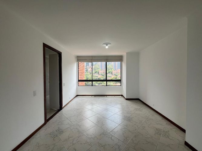 Apartamento de 3 alcobas en arriendo en El Poblado, Medellín, 154 m² · foto 4 de 18