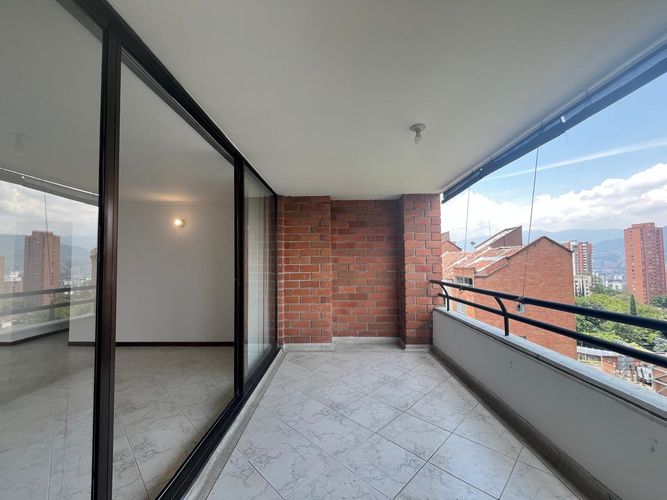 Apartamento de 3 alcobas en arriendo en El Poblado, Medellín, 154 m² · foto 18 de 18
