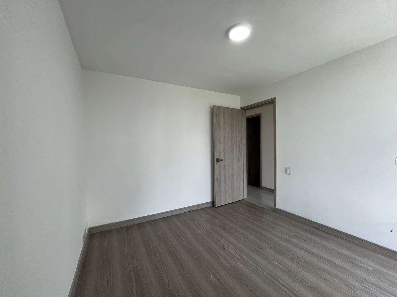 Apartamento en arriendo en El Poblado, Medellín · foto 9 de 14