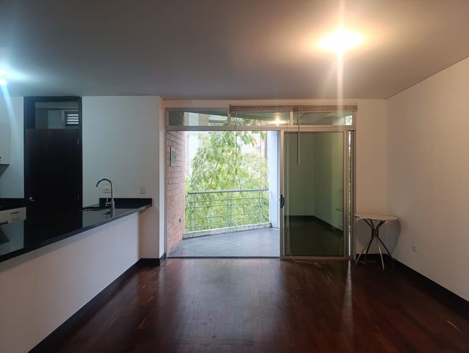 Apartamento de 1 alcoba en venta en El Poblado, Medellín, 66 m² · foto 3 de 17