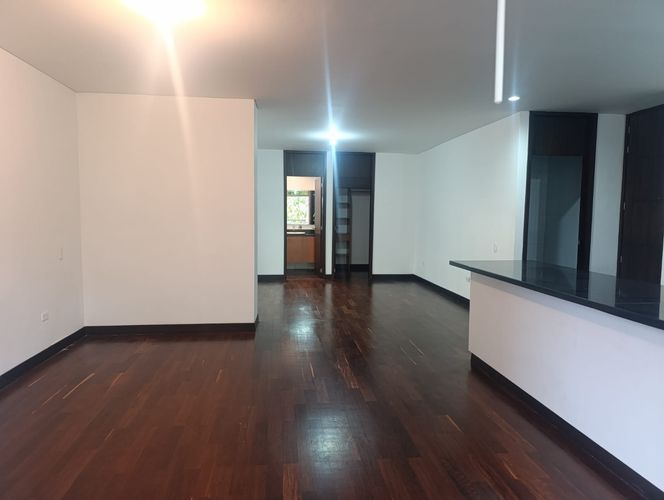 Apartamento de 1 alcoba en venta en El Poblado, Medellín, 66 m² · foto 4 de 17