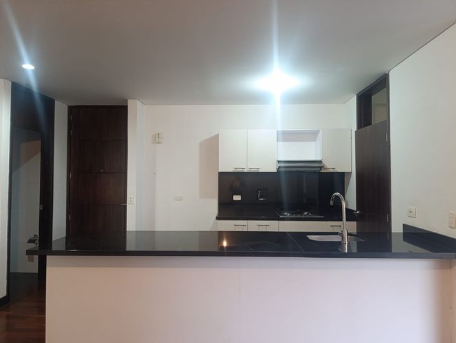 Apartamento de 1 alcoba en venta en El Poblado, Medellín, 66 m² · foto 6 de 17