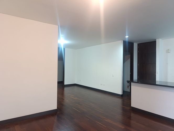 Apartamento de 1 alcoba en venta en El Poblado, Medellín, 66 m² · foto 10 de 17