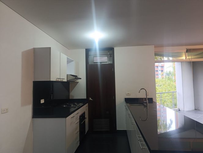 Apartamento de 1 alcoba en arriendo en El Poblado, Medellín, 66 m² · foto 7 de 17