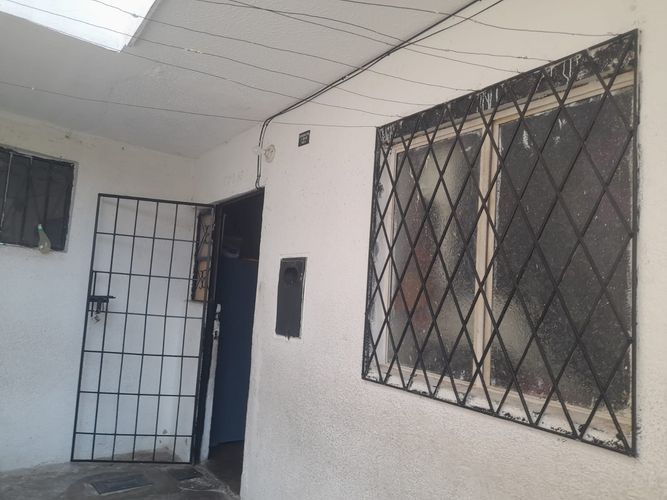 Casa de 6 alcobas en venta en Caldas, Floridablanca, 88 m² · foto 2 de 24
