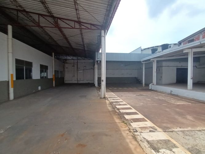 Bodega en arriendo en Conucos, Bucaramanga, 1424 m² · foto 4 de 12