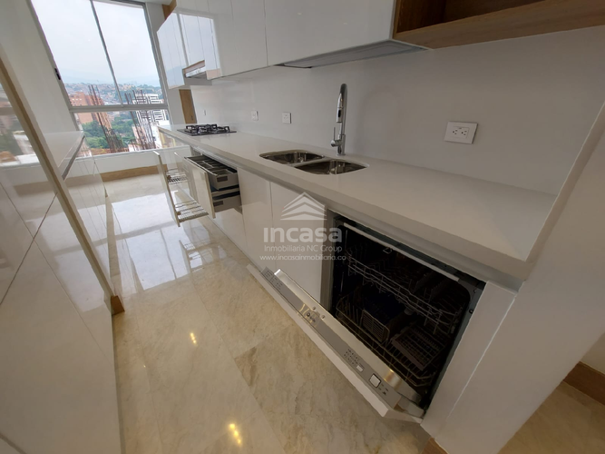 Apartamento de 3 alcobas en venta en Normandia, Cali, 221 m² · foto 13 de 24