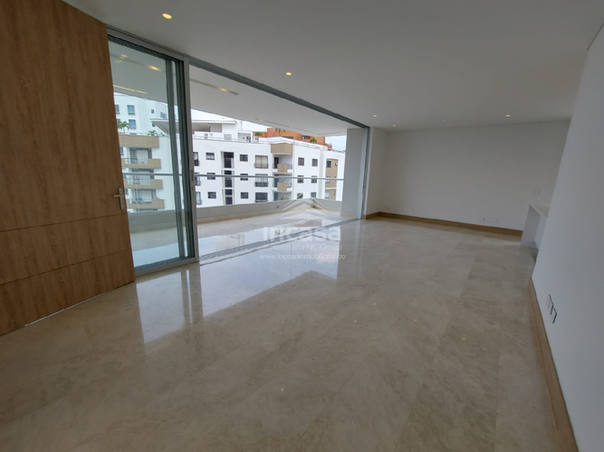 Apartamento de 3 alcobas en venta en Normandia, Cali, 221 m² · foto 16 de 24