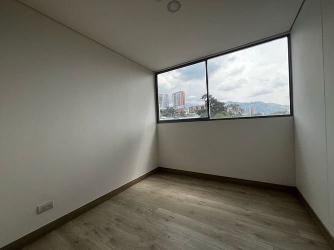 Apartamento de 2 alcobas en arriendo en Cumbres, Envigado, 77 m² · foto 9 de 17