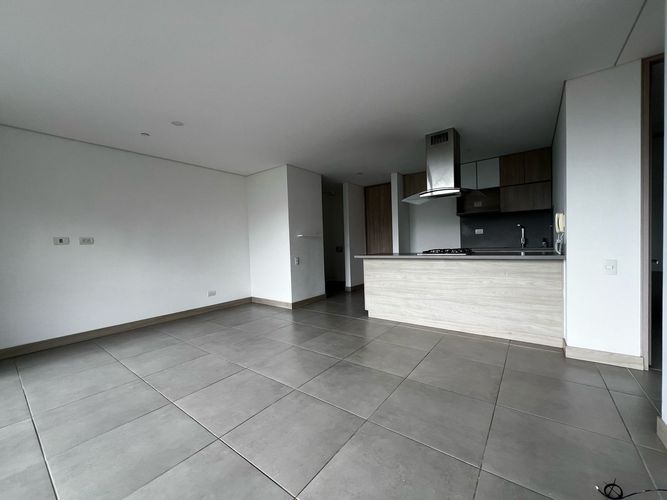 Apartamento de 2 alcobas en arriendo en Cumbres, Envigado, 77 m² · foto 10 de 17
