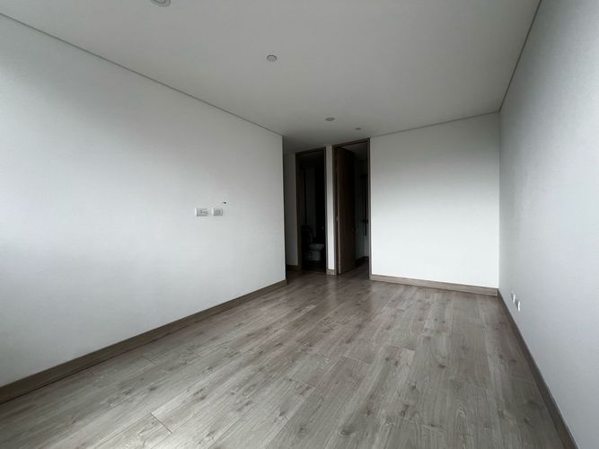 Apartamento de 2 alcobas en arriendo en Cumbres, Envigado, 77 m² · foto 12 de 17