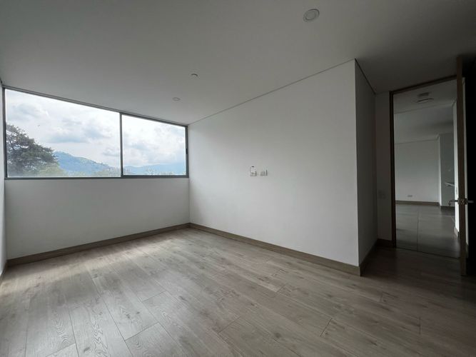 Apartamento de 2 alcobas en arriendo en Cumbres, Envigado, 77 m² · foto 15 de 17