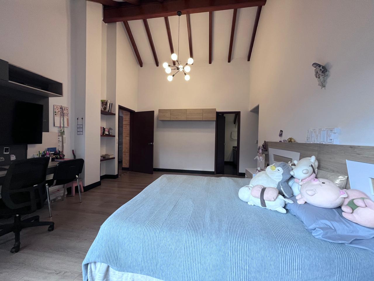 Casa en venta en Loma Del Chocho, Envigado · foto 15 de 20