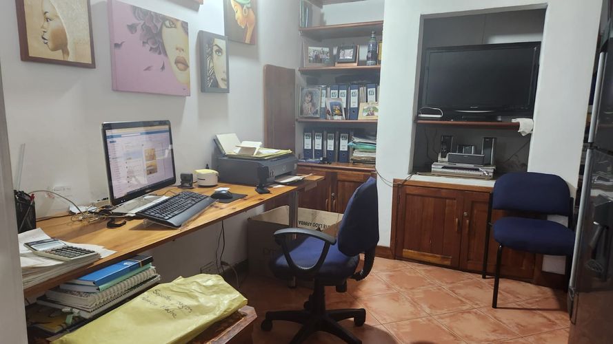 Casa de 4 alcobas en venta en Loma Del Escobero, Envigado, 130 m² · foto 4 de 24