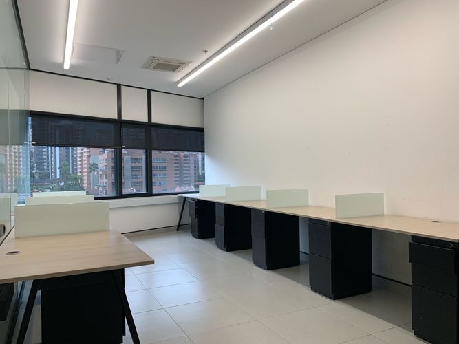 Oficina en arriendo en El Poblado, Medellín, 500 m² · foto 4 de 14