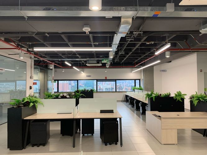 Oficina en arriendo en El Poblado, Medellín, 500 m² · foto 12 de 14