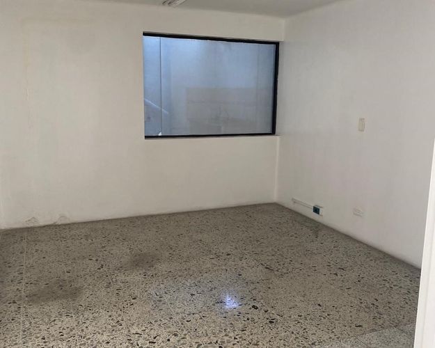 Oficina en arriendo en Laureles, Medellín, 260 m² · foto 14 de 17