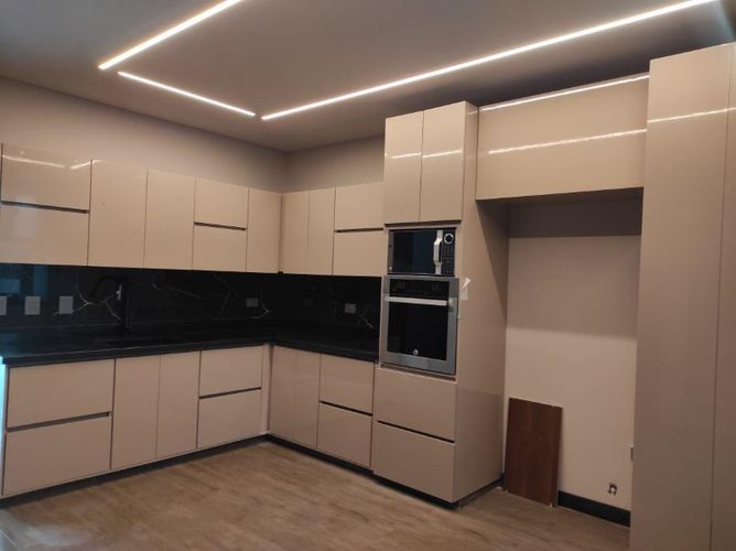 Casa de 3 alcobas en venta en Llano Grande, Rionegro, 206 m² · foto 3 de 10