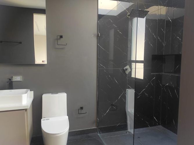 Casa de 3 alcobas en venta en Llano Grande, Rionegro, 206 m² · foto 7 de 10
