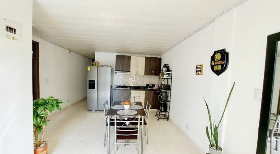 Edificio en venta en Santa Fe, Cali, 600 m² · foto 2 de 20