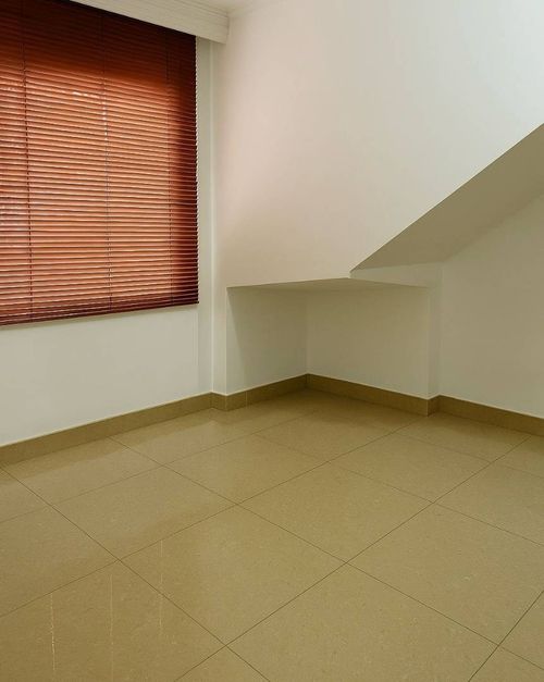 Casa de 6 alcobas en venta en Alhambra, Bogotá, 347 m² · foto 5 de 18