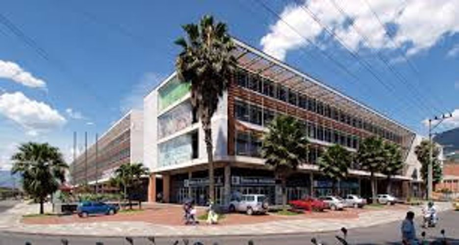 Local en arriendo en Shellmar, Medellín, 386 m² · foto 2 de 11