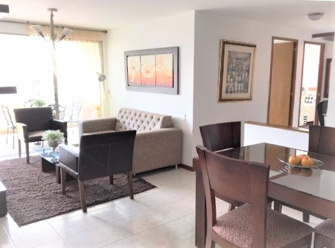 Apartamento de 2 alcobas en arriendo en El Poblado, Medellín, 90 m² · foto 2 de 13
