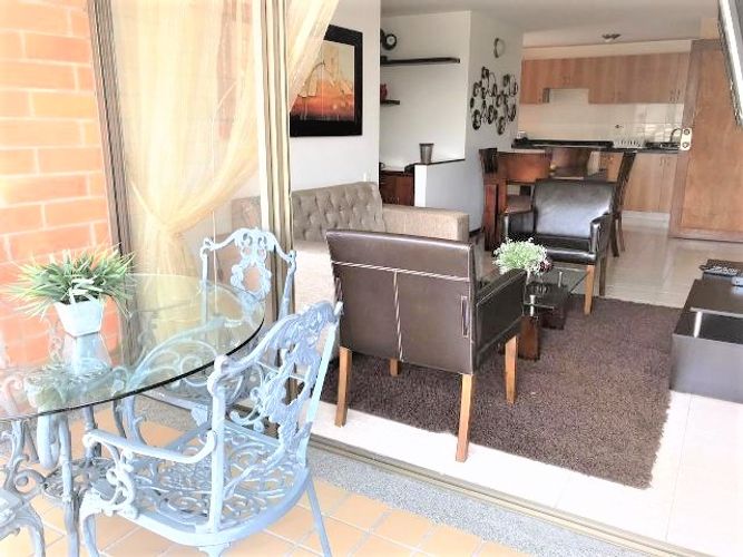 Apartamento de 2 alcobas en arriendo en El Poblado, Medellín, 90 m² · foto 12 de 13