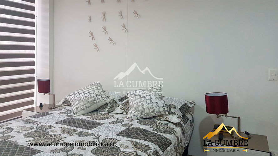 Apartamento de 3 alcobas en arriendo en Santa Maria De Los Angeles, Medellín, 280 m² · foto 7 de 8