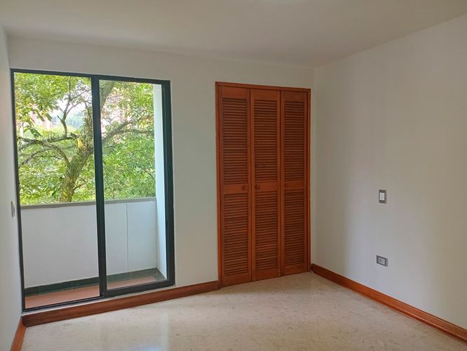 Apartamento en venta en El Poblado, Medellín · foto 7 de 15