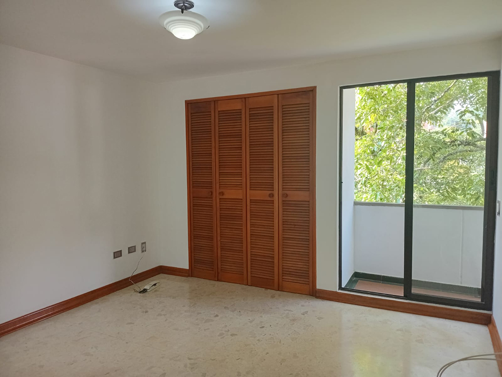 Apartamento en venta en El Poblado, Medellín · foto 10 de 15