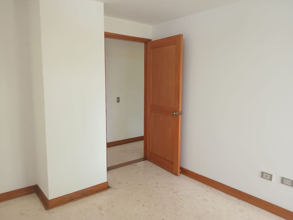 Apartamento en venta en El Poblado, Medellín · foto 11 de 15