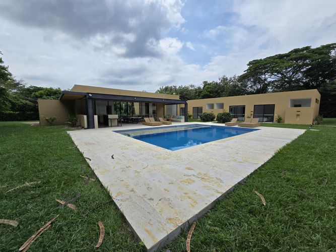 Casa de 5 alcobas en venta en Piamonte, Girardot, 722 m² · foto 11 de 24