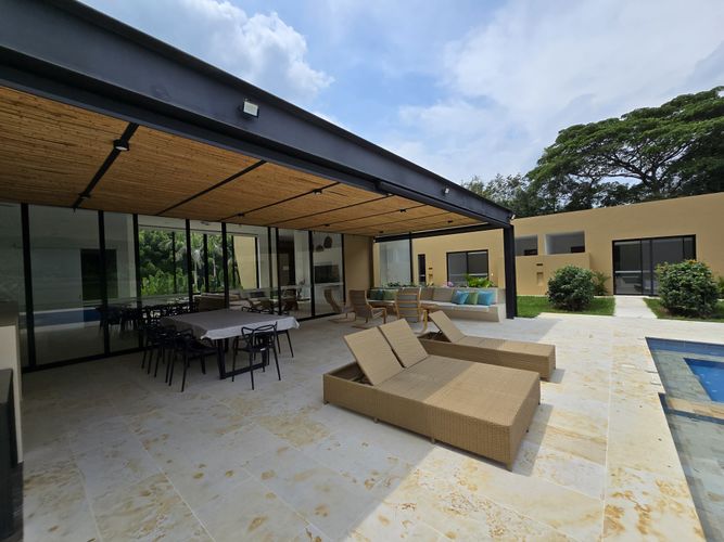 Casa de 5 alcobas en venta en Piamonte, Girardot, 722 m² · foto 12 de 24