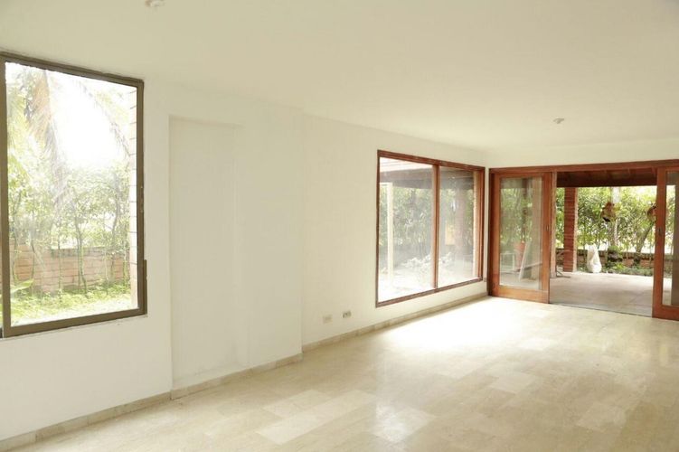 Casa de 3 alcobas en arriendo en El Poblado, Medellín, 280 m² · foto 7 de 11