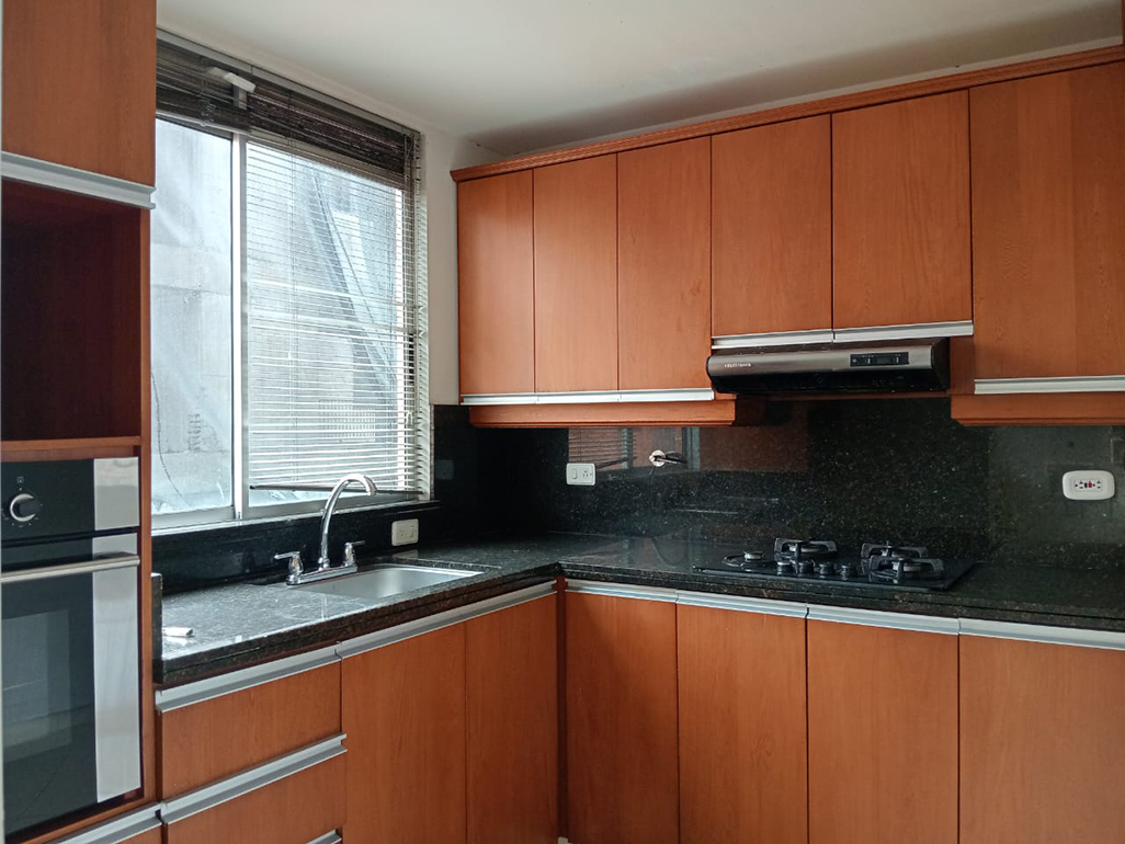 Apartamento en arriendo en Laureles, Medellín · foto 7 de 19