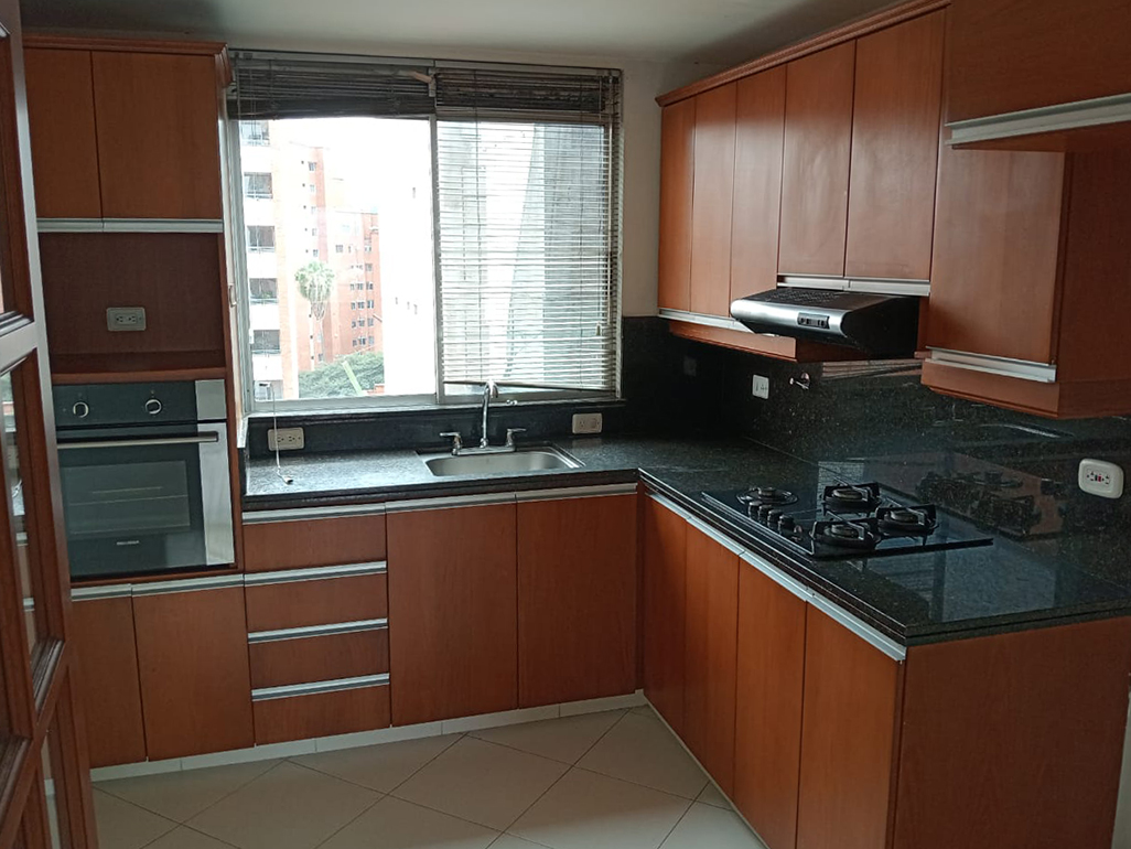 Apartamento en arriendo en Laureles, Medellín · foto 8 de 19