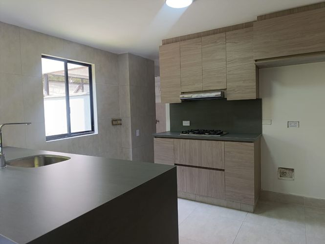 Apartamento de 2 alcobas en arriendo en El Poblado, Medellín, 180 m² · foto 7 de 20
