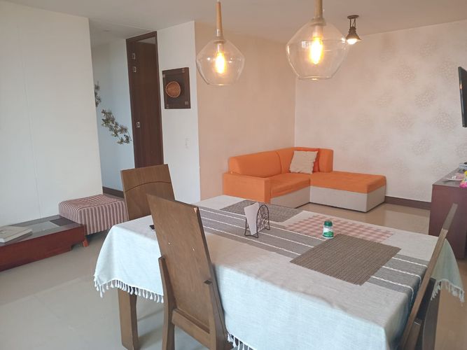 Apartamento de 2 alcobas en arriendo en El Poblado, Medellín, 94 m² · foto 3 de 15