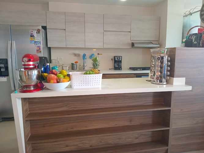 Apartamento de 2 alcobas en arriendo en El Poblado, Medellín, 94 m² · foto 5 de 15