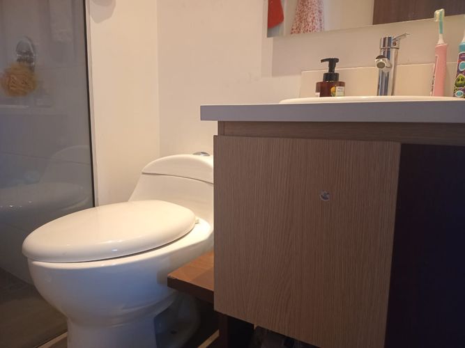 Apartamento de 2 alcobas en arriendo en El Poblado, Medellín, 94 m² · foto 14 de 15