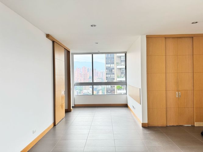 Apartamento de 1 alcoba en arriendo en El Poblado, Medellín, 95 m² · foto 9 de 14