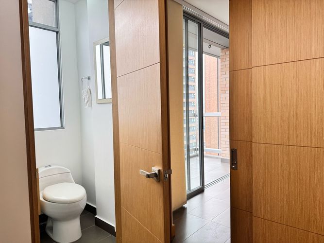 Apartamento de 1 alcoba en arriendo en El Poblado, Medellín, 95 m² · foto 12 de 14
