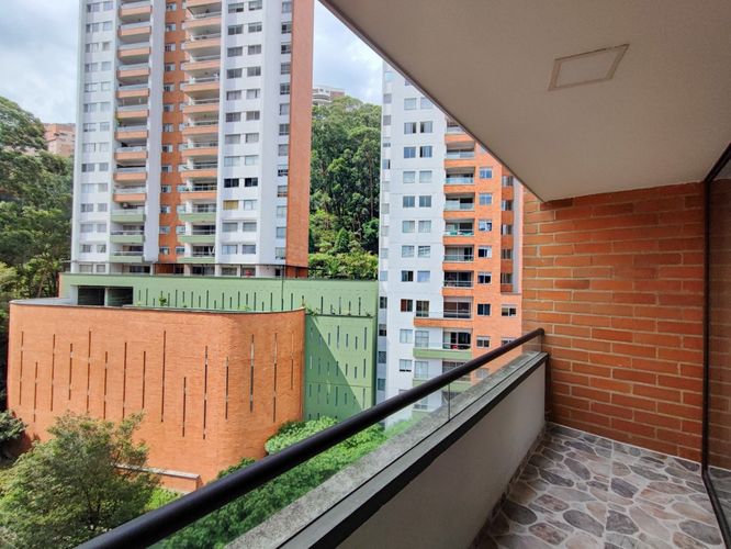 Apartamento de 2 alcobas en venta en Las Lomitas, Sabaneta, 72 m² · foto 16 de 16