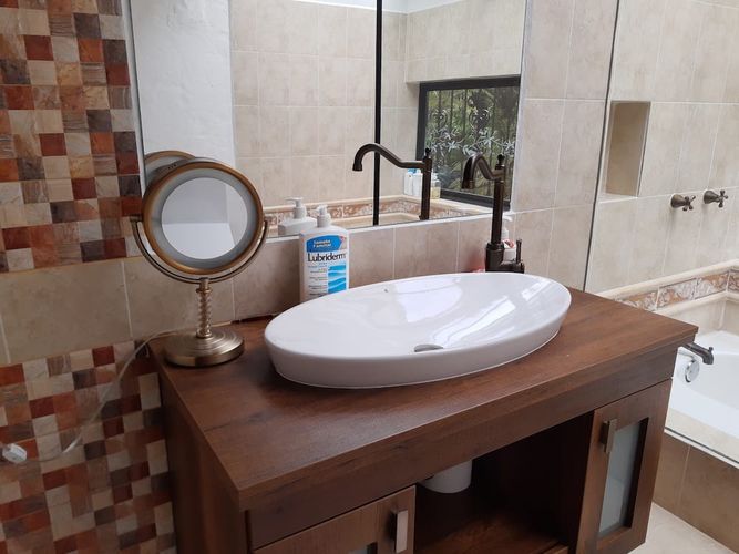Casa de 3 alcobas en venta en El Porvenir, Rionegro, 300 m² · foto 10 de 12
